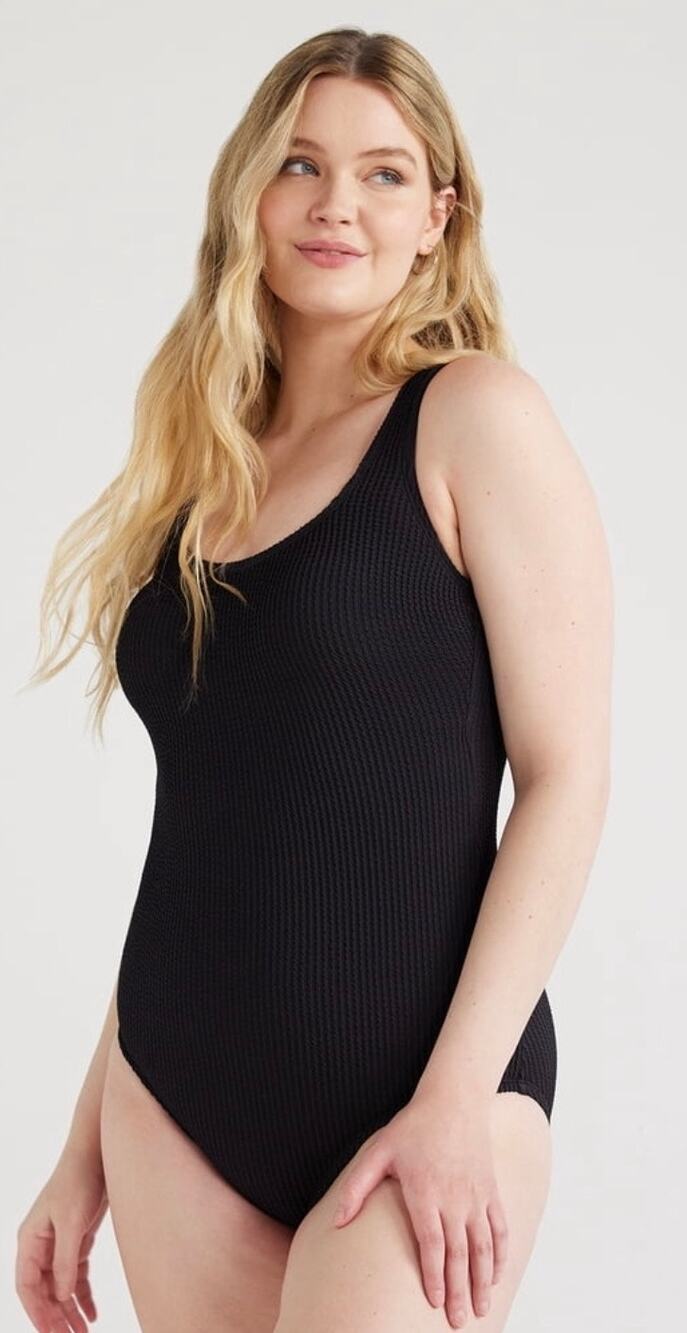 Time and Tru Women's Plus Crinkle One Piece Missy Swimsuit medium scoop neck
